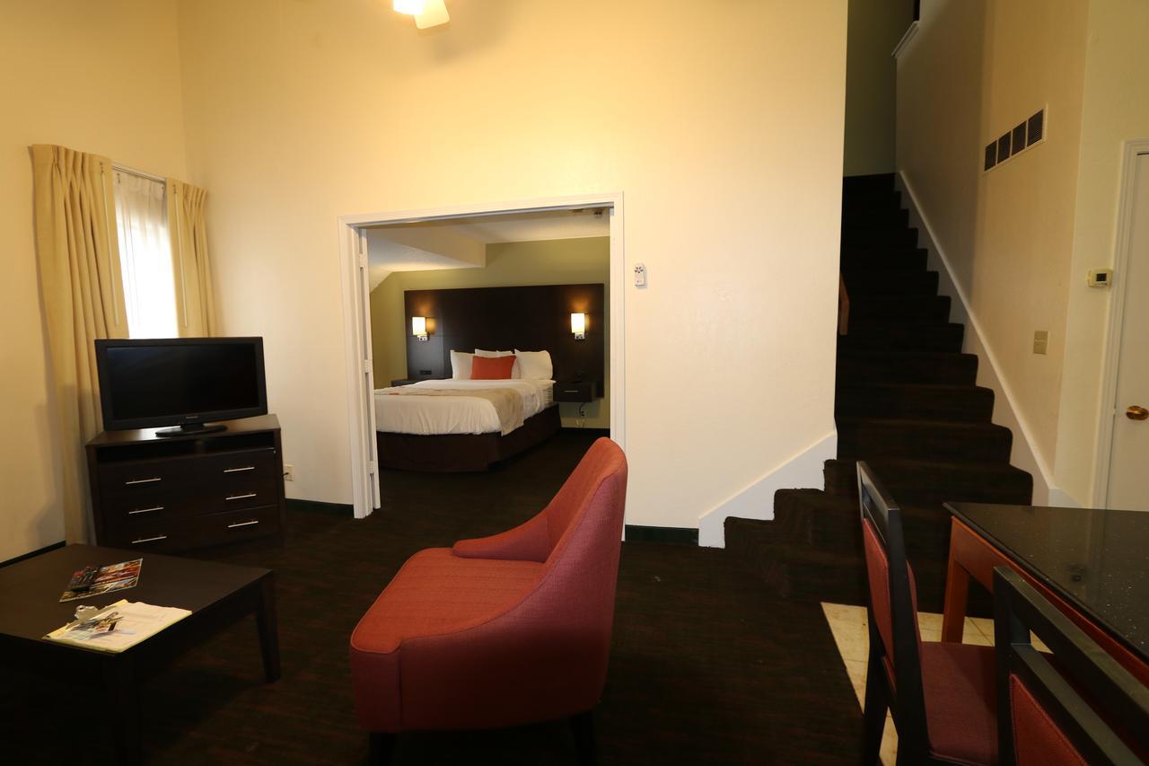 Fairbridge Inn & Suites - Akron Copley Township - West Kültér fotó