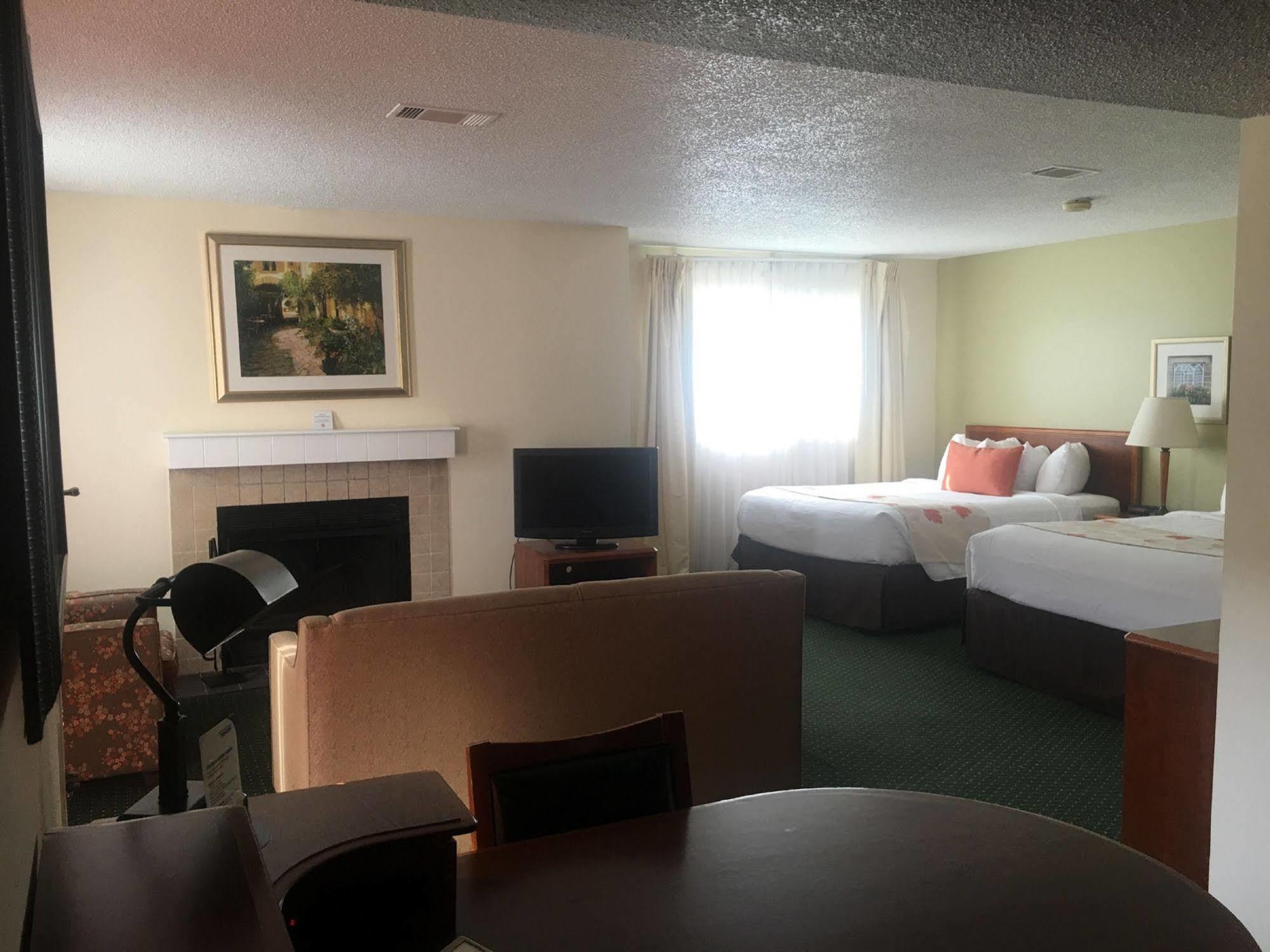 Fairbridge Inn & Suites - Akron Copley Township - West Kültér fotó